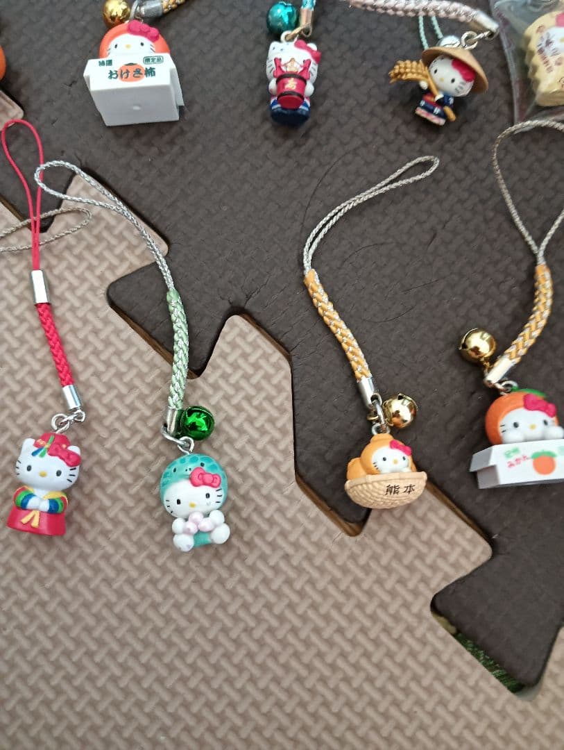 ハローキティ 根付け20個