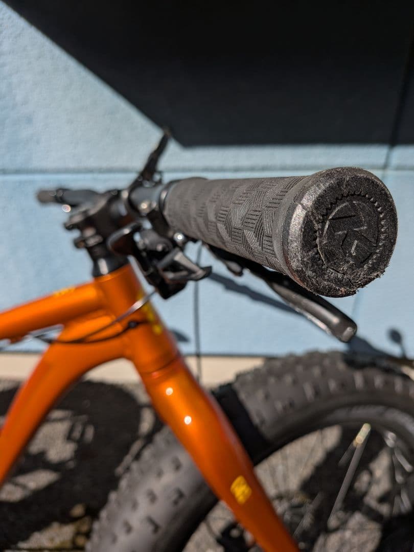 オレンジ ファットバイク CATEYE QUICK付き