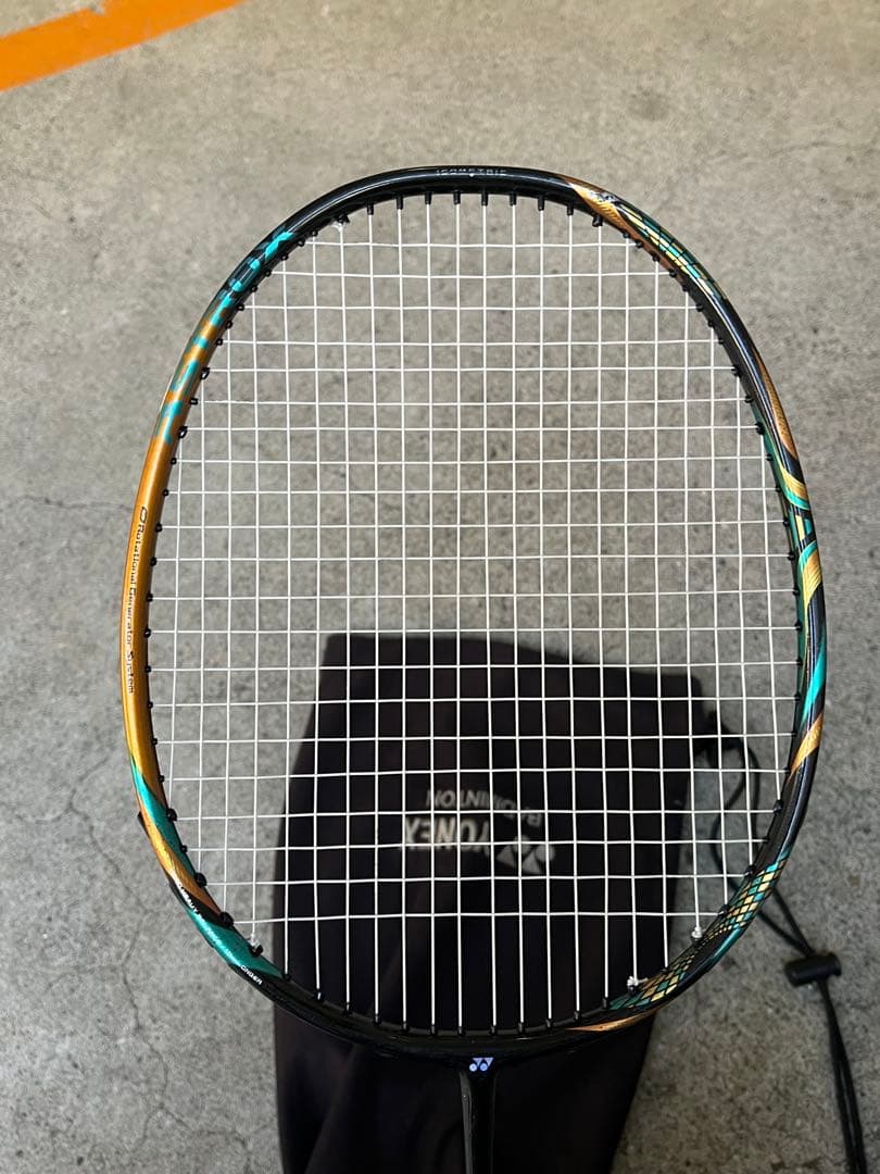 YONEX アストロクス88Dpro 廃盤 4UG5 ケース付き