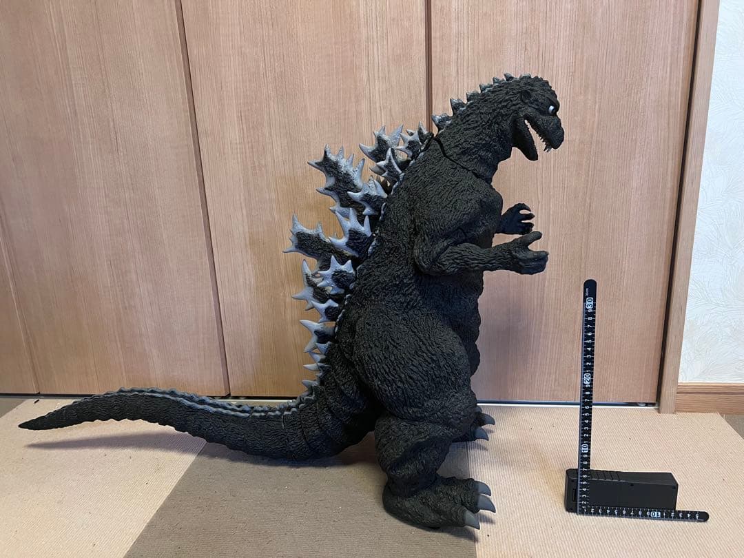 ゴジラを作る　デアゴスティーニ完成品