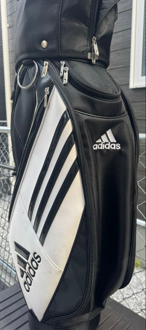 adidas アディダス キャディバッグ ブラック×ホワイト フード付き 4分割