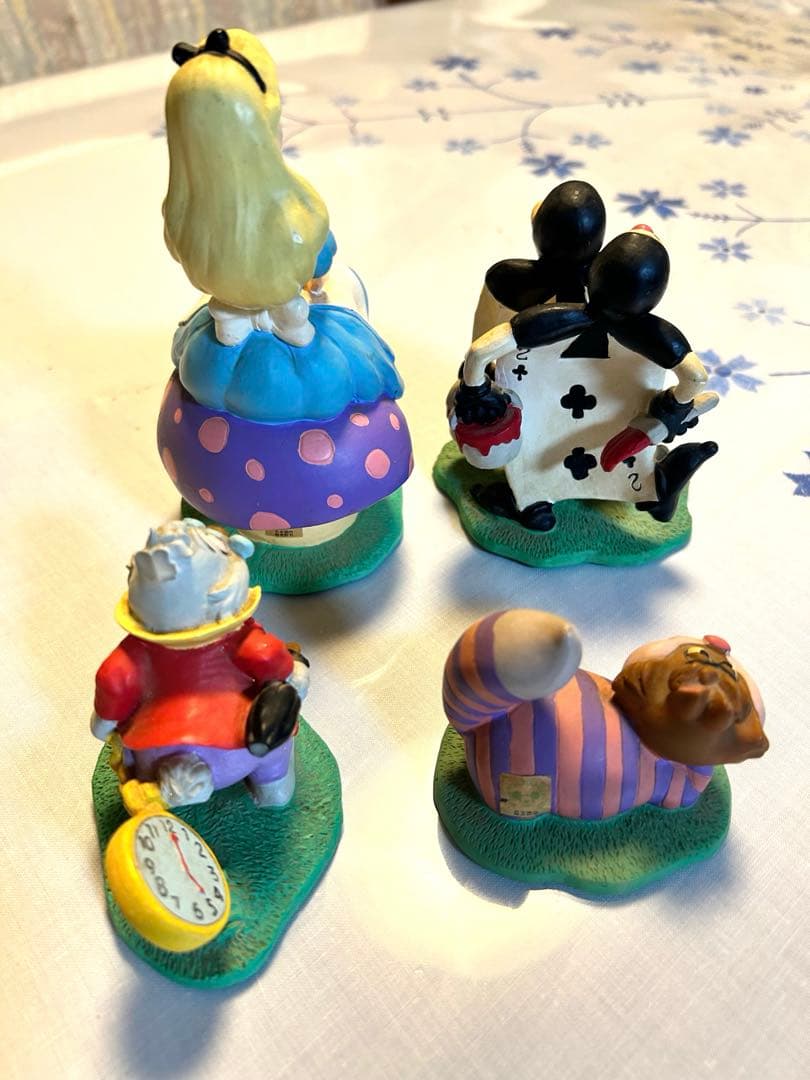 希少　不思議の国のアリス　東京ディズニーランド　置物　4セット