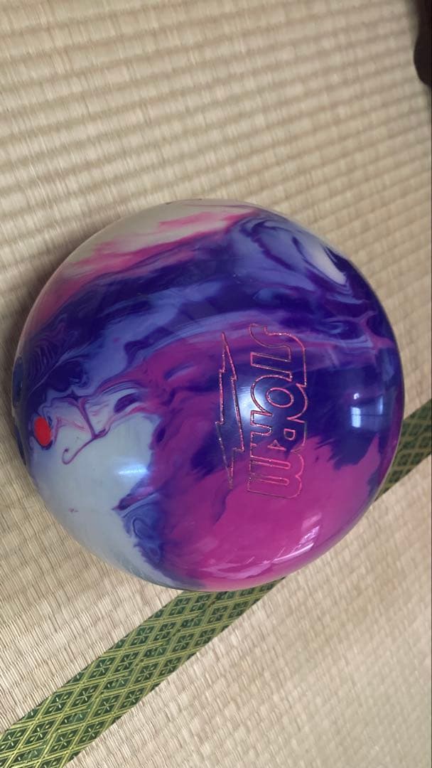 ION MAX ボウリングボール ピンク紫 15ポンド