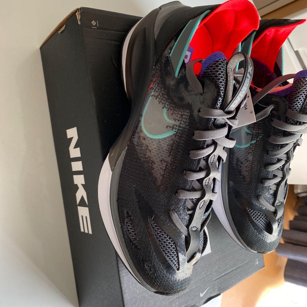 NIKE スニーカー