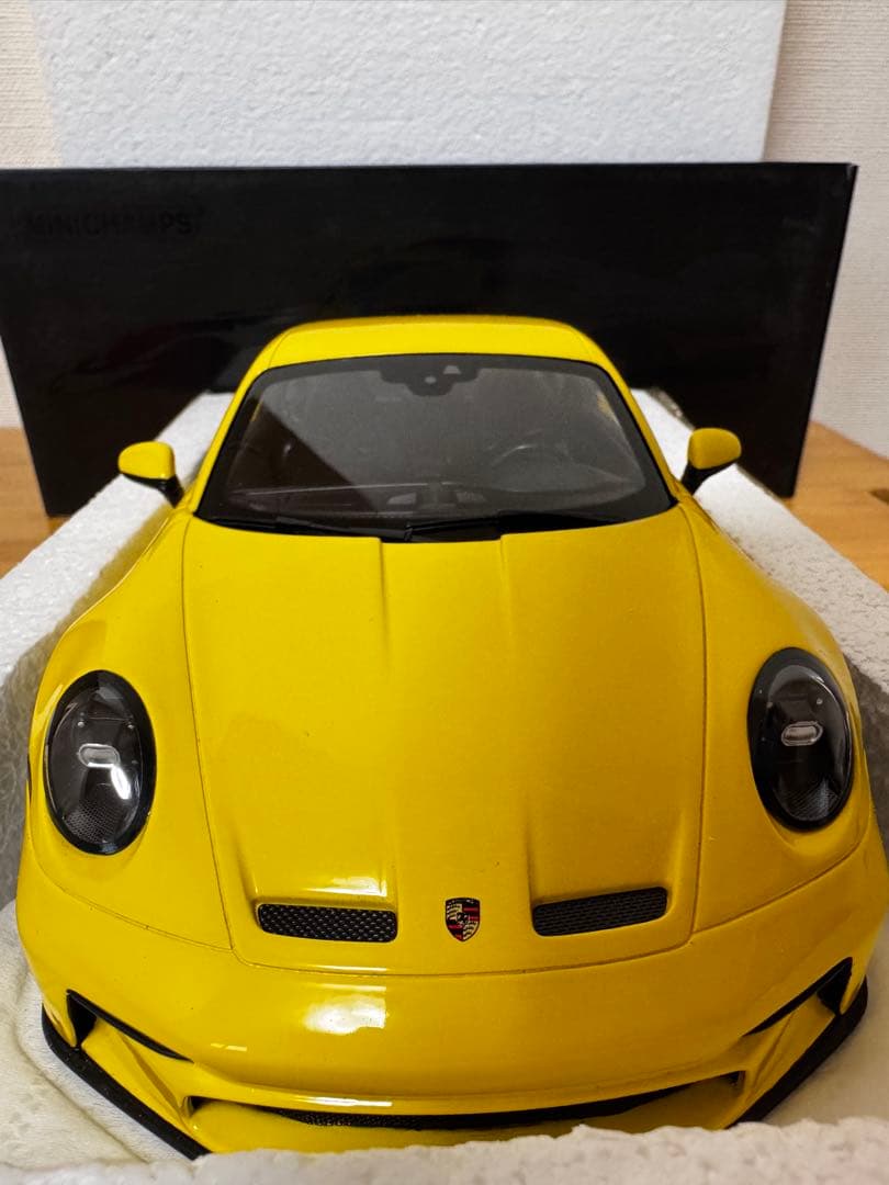 【MINICHAMPS】Porsche911GT3 Touring YELLOW