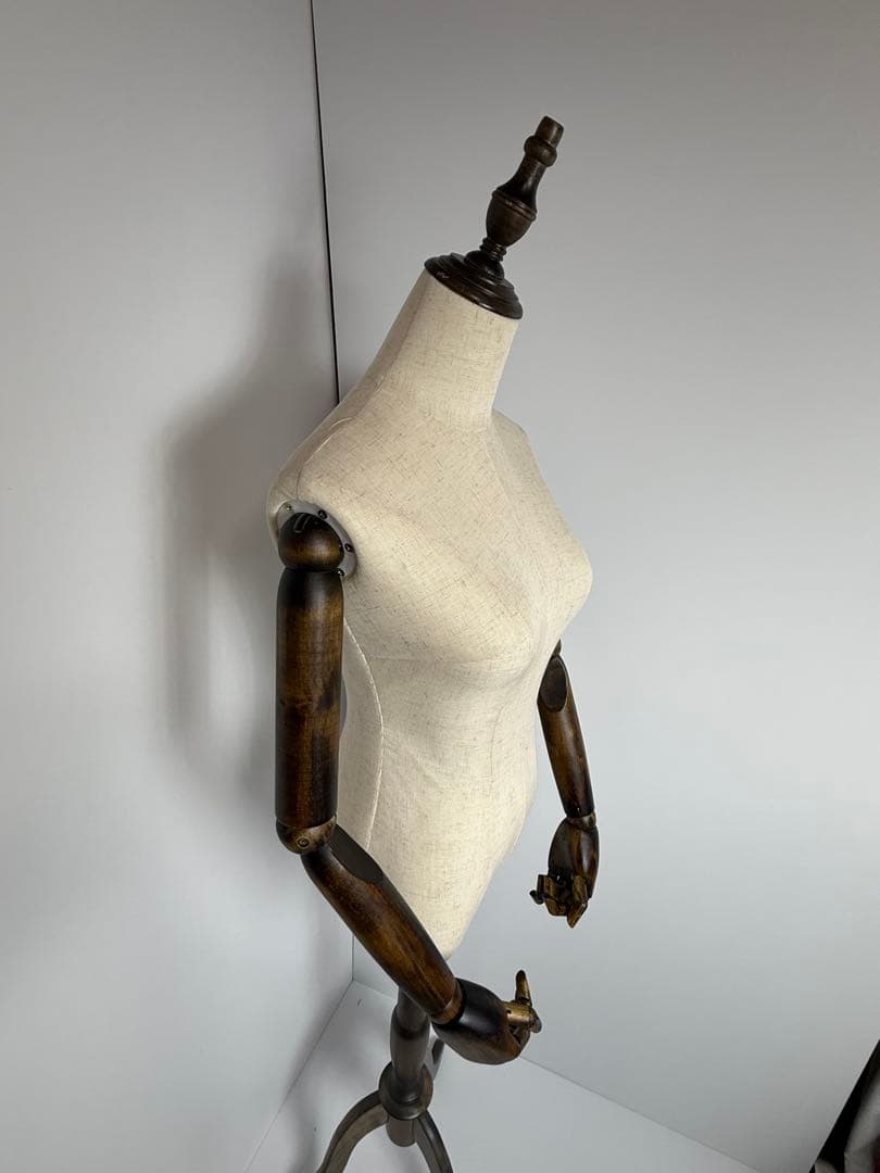 良品　トルソーマネキンレディース 腕付き