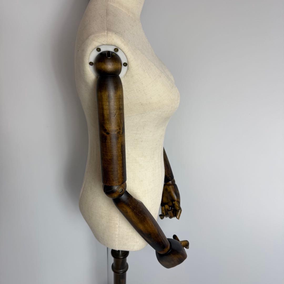 良品　トルソーマネキンレディース 腕付き