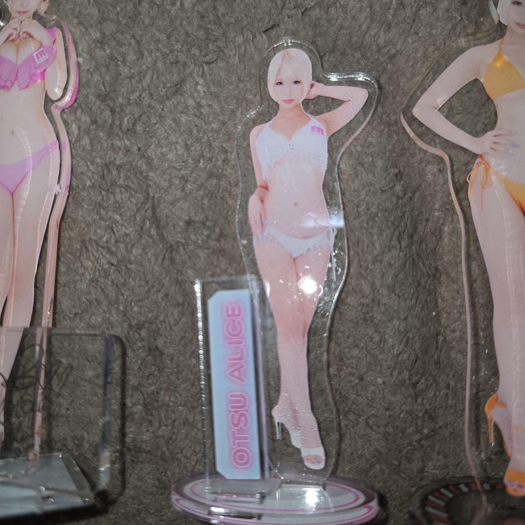 乙アリス　ビキニ　アクリルスタンドフィギュア　3種類セット　セクシー女優