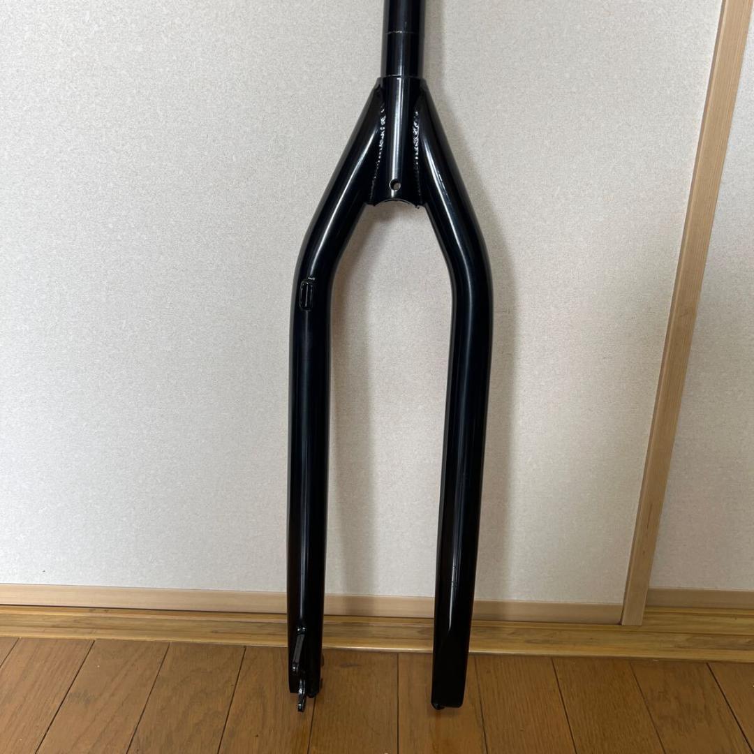 新車外しGT PRO PUMP TRACK CR-MOコロモリフォークMTB