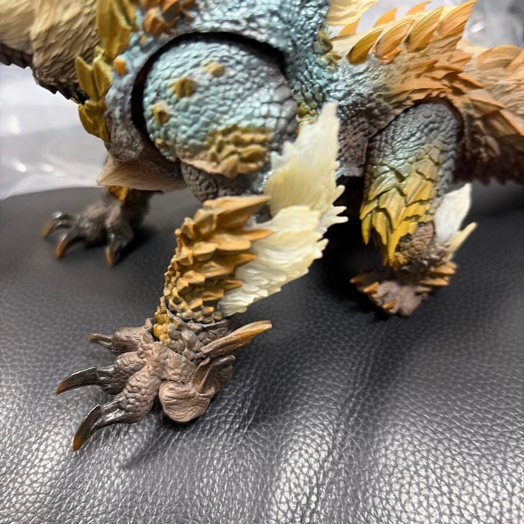 ジンオウガ フィギュア モンスターアーツ S.H.MonsterArts SH