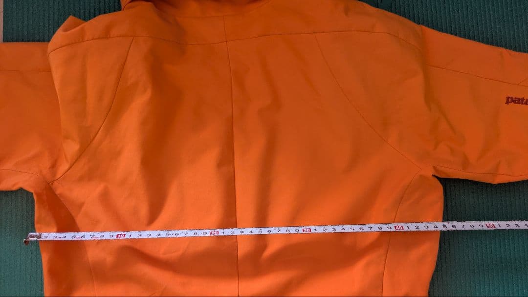 patagonia 女性用スキーウェア オレンジ