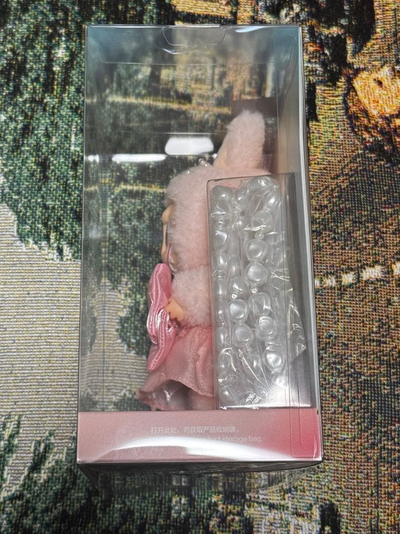 POPMART MOKOKO Jump into Summer Plushモモコ