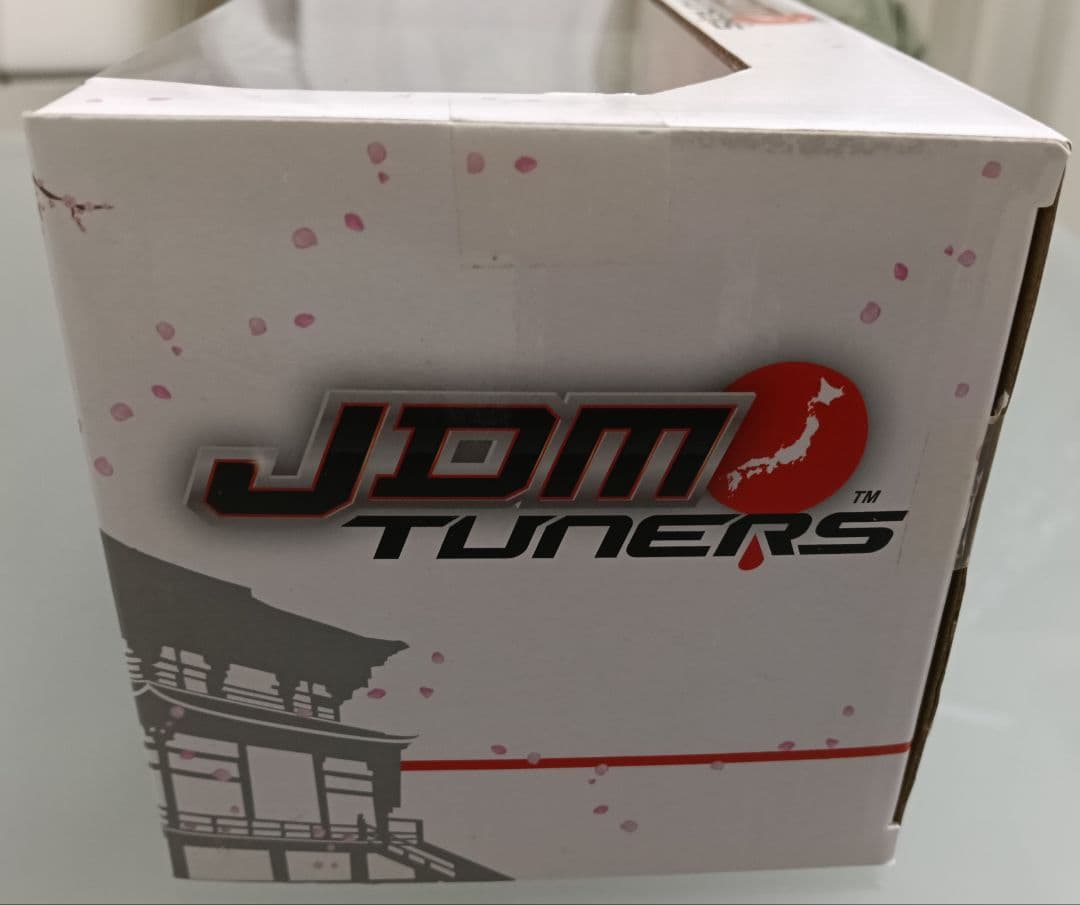 ミニカー 1986 Toyota Trueno (AE86) JDM Tuners