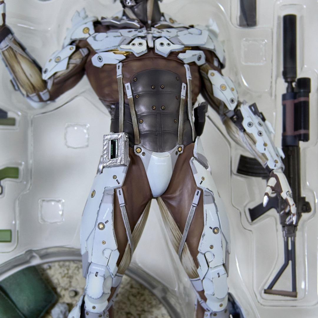 雷電ホワイトアーマーVer.　メタルギアソリッドV グランドゼロス スタチュー