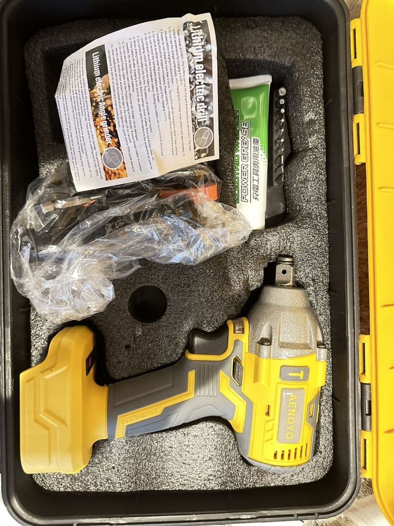 コードレス インパクトドライバ