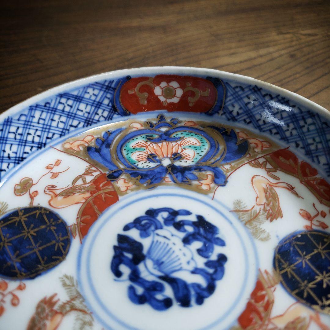 小皿　色絵付　染付　古伊万里　金彩　花唐草　鶴　四方襷文　明治　イ号　欠け