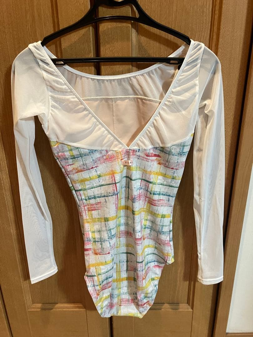 新品タグ付き　スティナ　レオタード