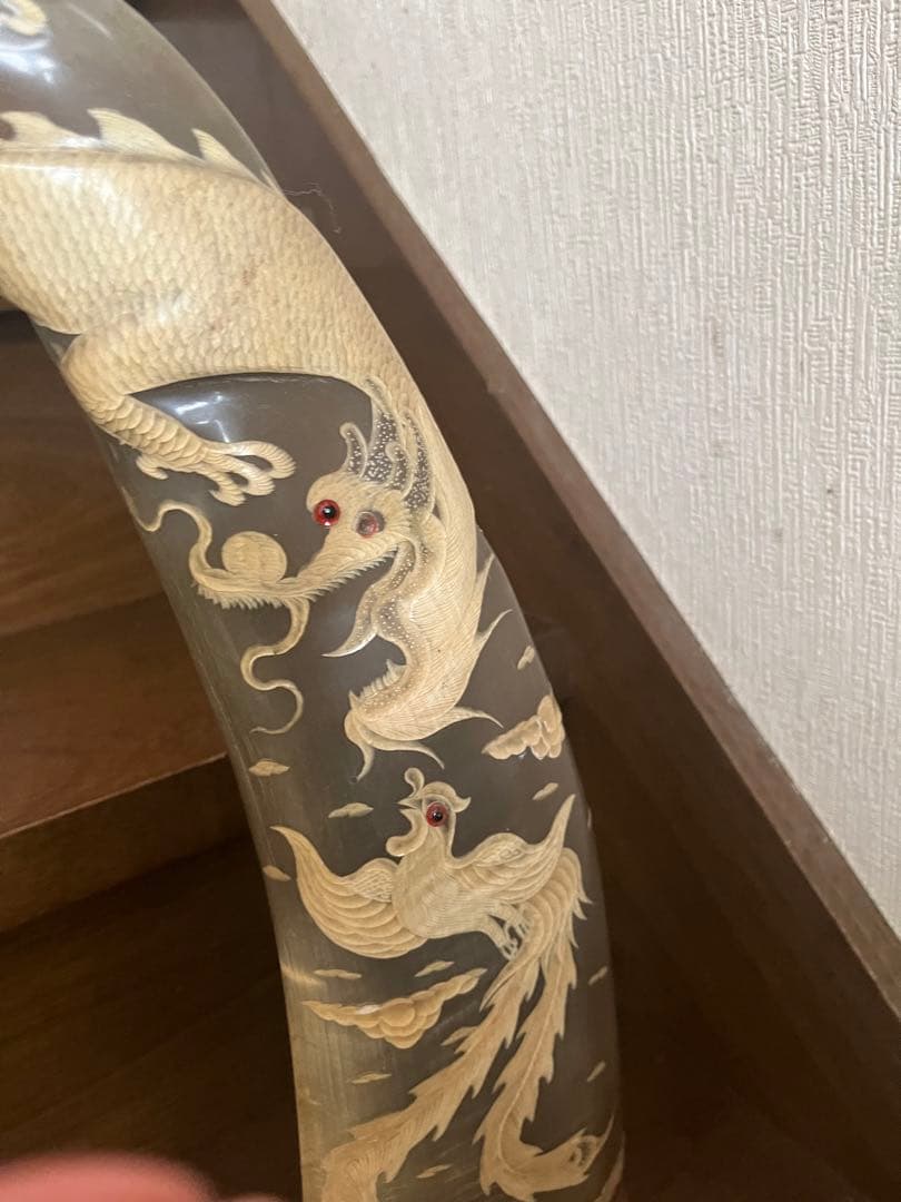 水牛の角 彫刻 龍 ドラゴン 朱雀 神鳥 置物 縁起物