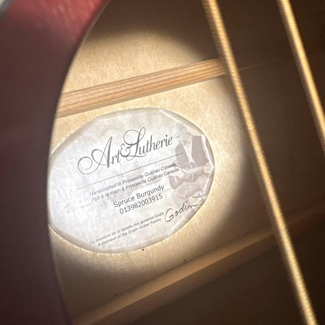 美品 Art&Lutherie Folk Spruce Burgundy