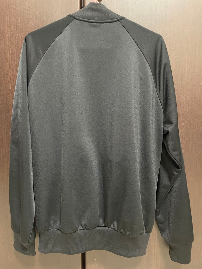 adidas originals 黒×赤ライン ジャージ上下セットアップ