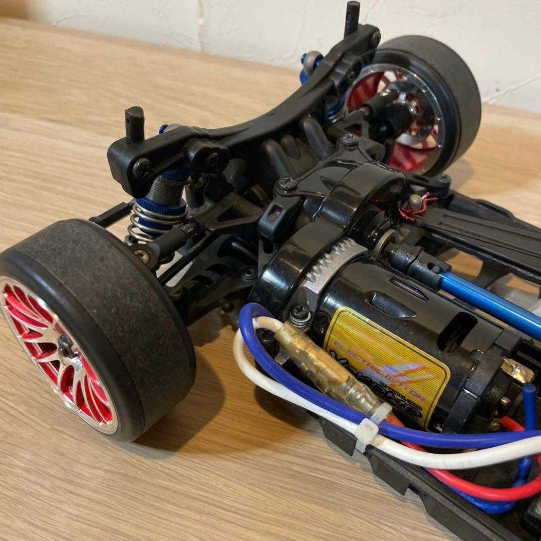 美品　ヨコモ 形式名　不明　ドリフト系 シャーシ　ベース部品取りに YOKOMO