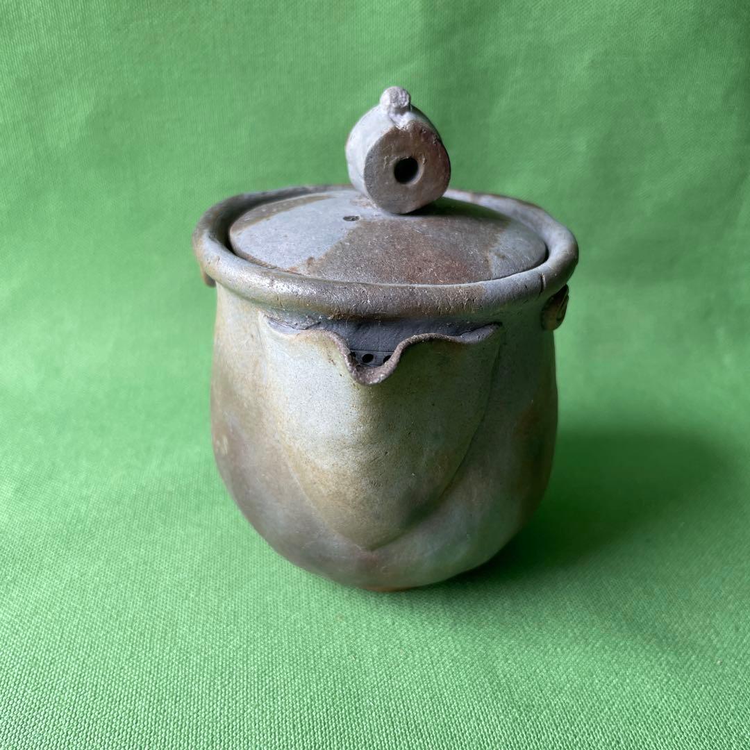 備前焼手びねり 宝瓶 竹摘み さんぎり①