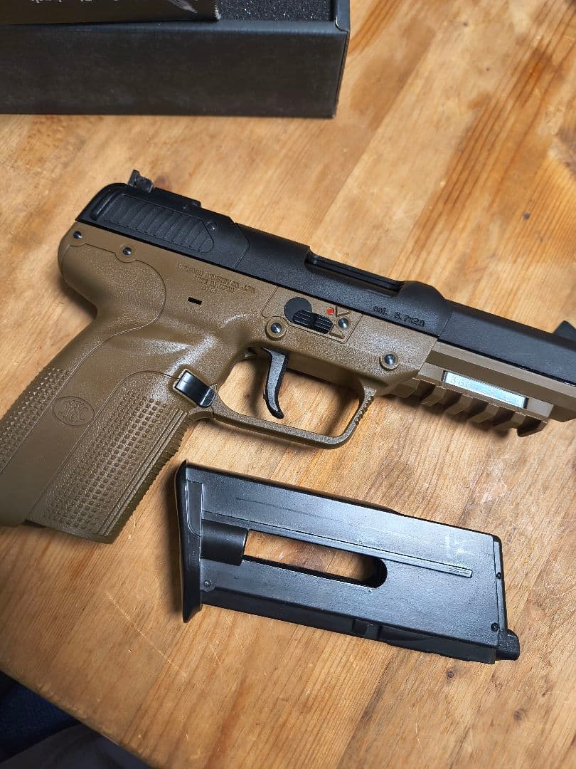 マルシン　FN5-7 旧型真鍮ピストン　難あり