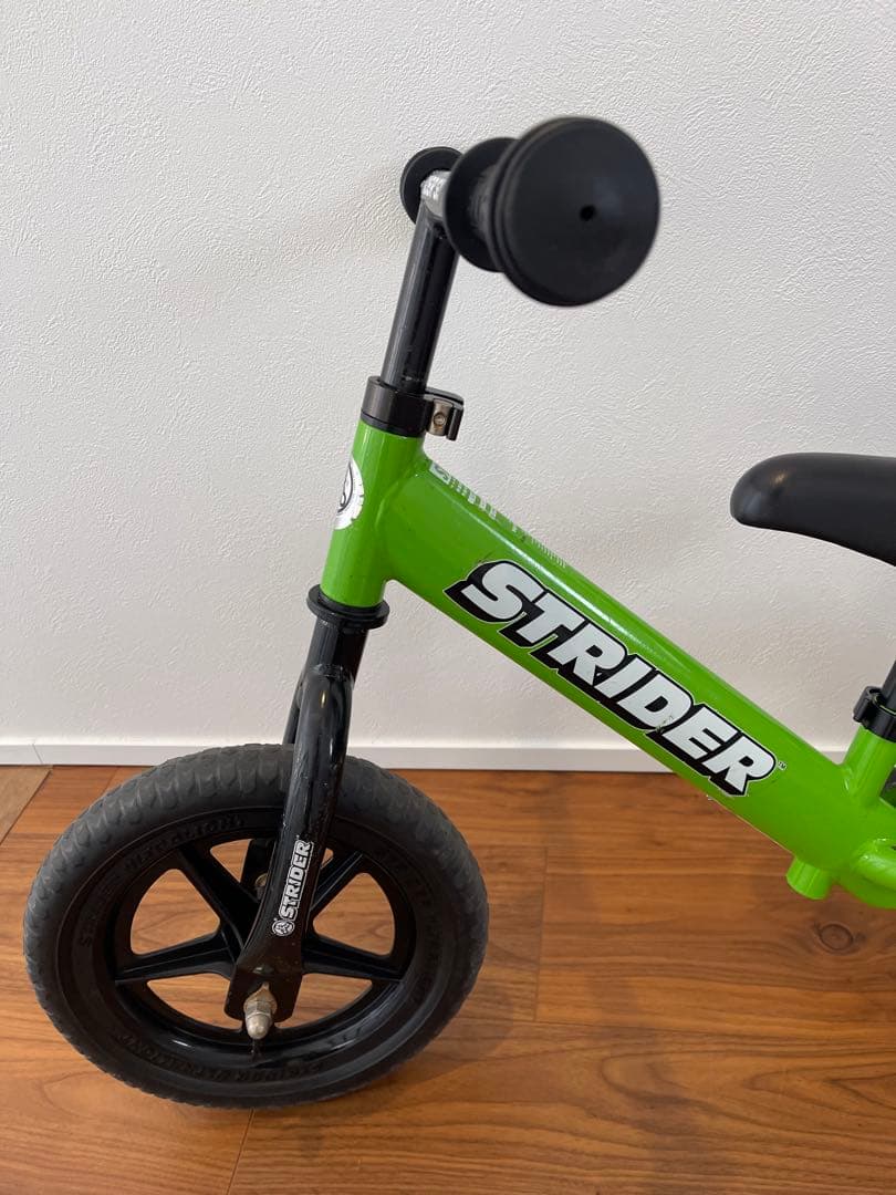 STRIDER ストライダー 12インチ　バランスバイク　グリーン