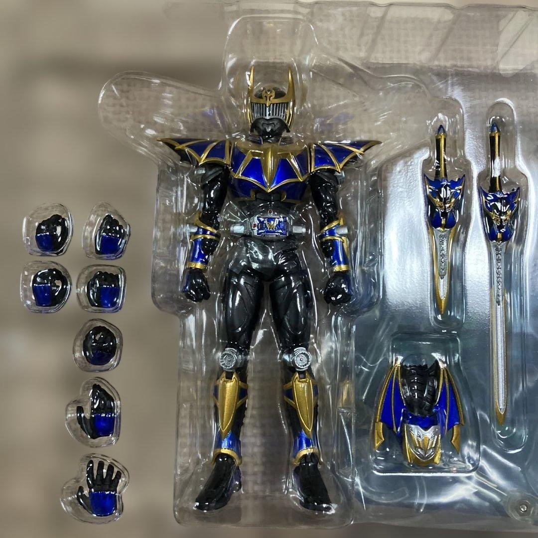 ★22 S.H.F仮面ライダーナイトサバイブ&ダークレイダーセット