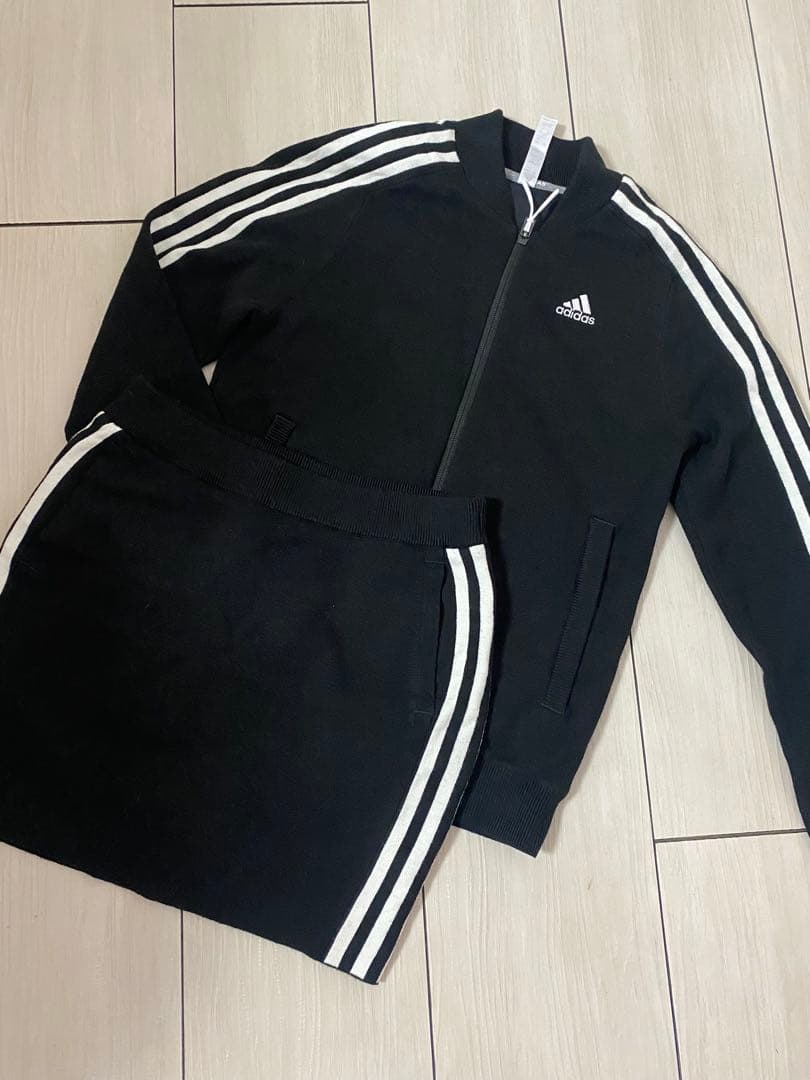 adidas ブラックジャケット スカートセット s
