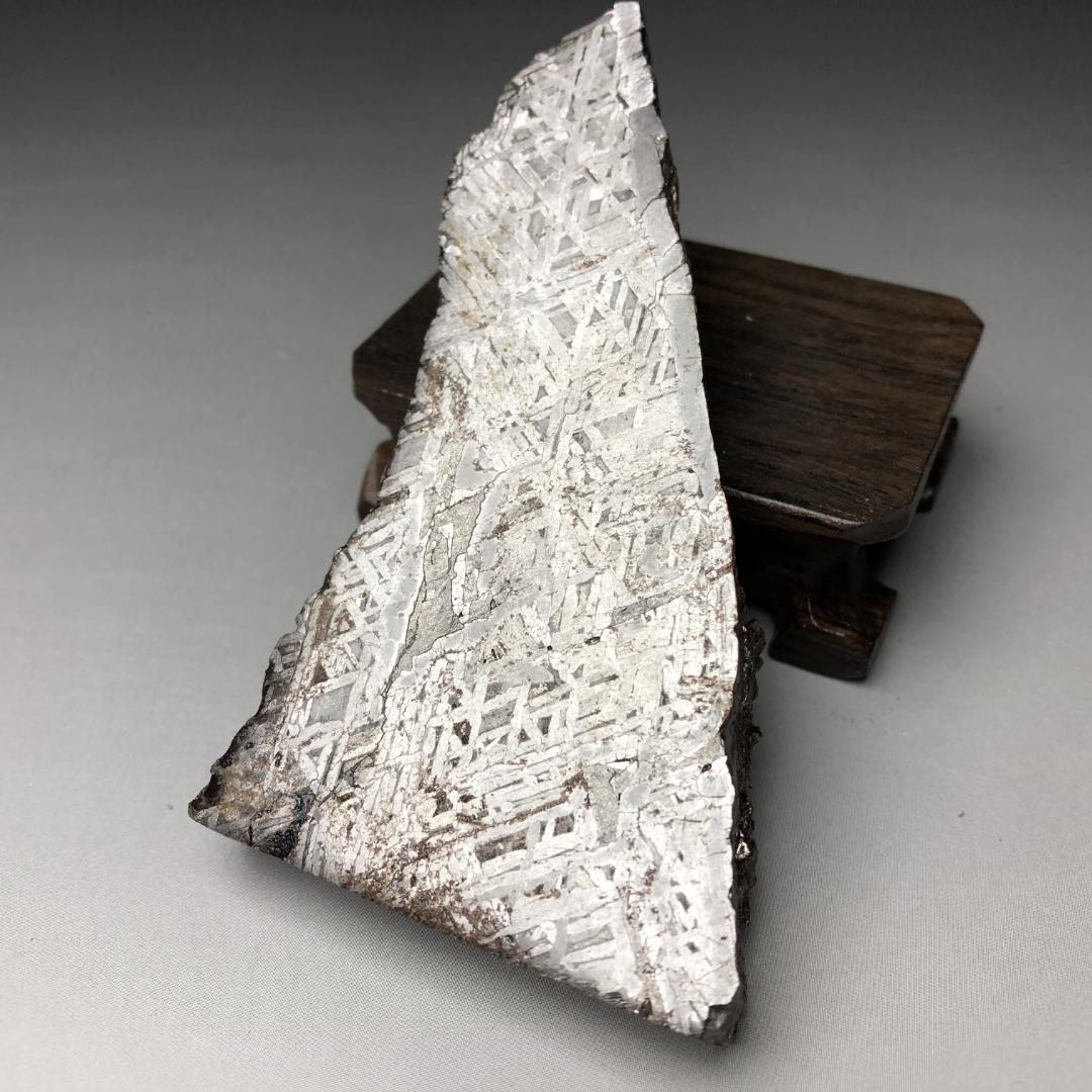 アルタイ隕石　 鉄隕石　メテオライト鉄隕石　原石 　重さ約286ｇ