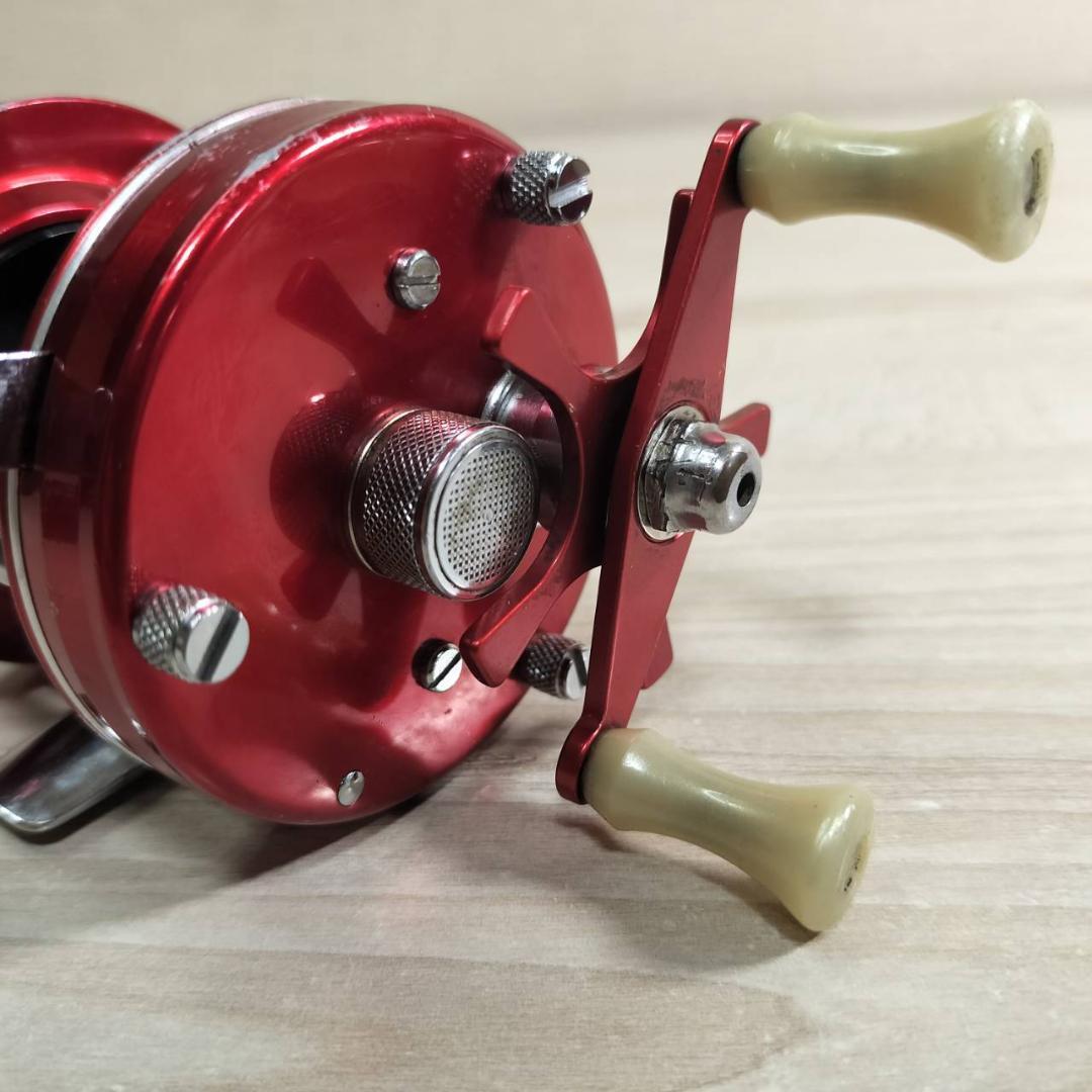 ☆ABU GARCIA アブ アンバサダー 5000　ビンテージリール　赤