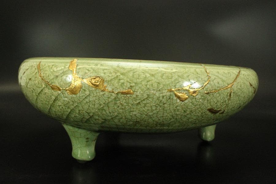 中国美術 七官青磁 三足 水盤 瓶掛 時代物(A880)