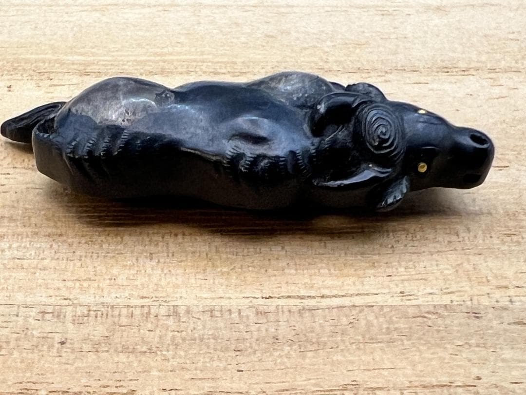 【海】江戸明治期　牛形　手彫　目貫　金具　金目　銅製鍍金　骨董品