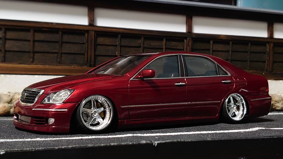 1/24 アオシマ モードパルファム クラウン 完成品