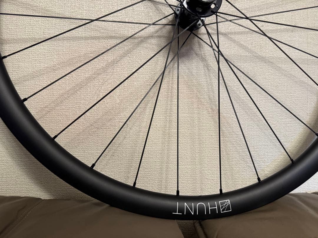 HUNT 30 CARBON GRAVEL DISC ホイール