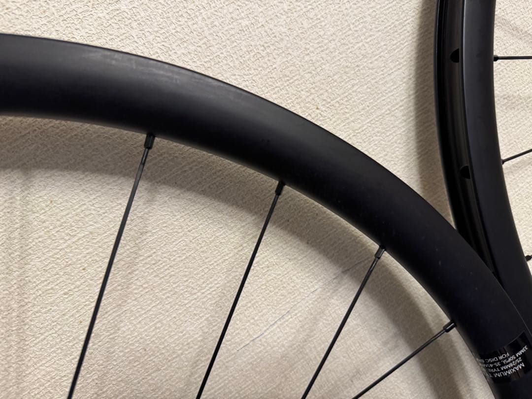 HUNT 30 CARBON GRAVEL DISC ホイール