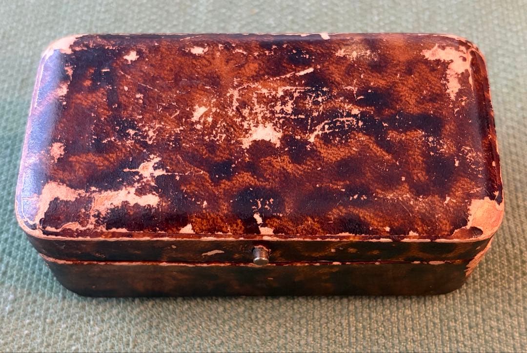 【希少品】英国『JAMES WALKER』 アンティークレザー腕時計ケース