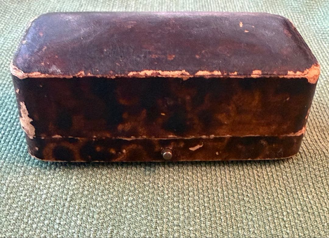 【希少品】英国『JAMES WALKER』 アンティークレザー腕時計ケース