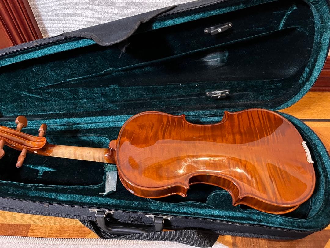 バイオリン 4/4サイズ ケース・弓・肩当て付