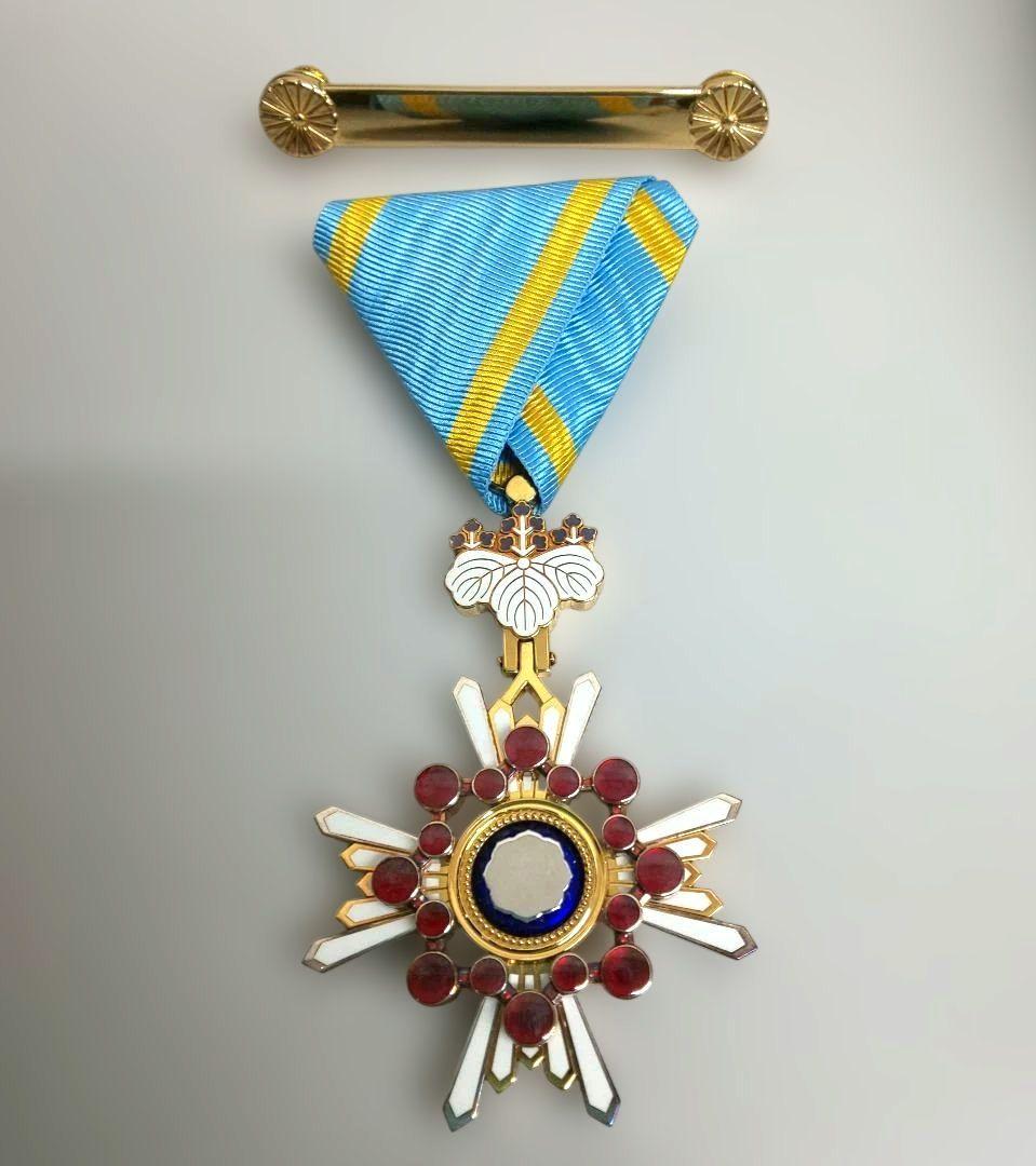 瑞宝双光章 共箱 佩用金具