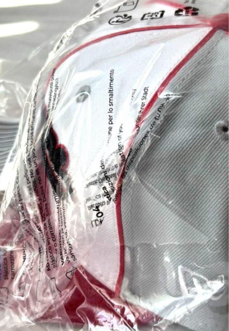 Supreme Piping Script Logo New Era、