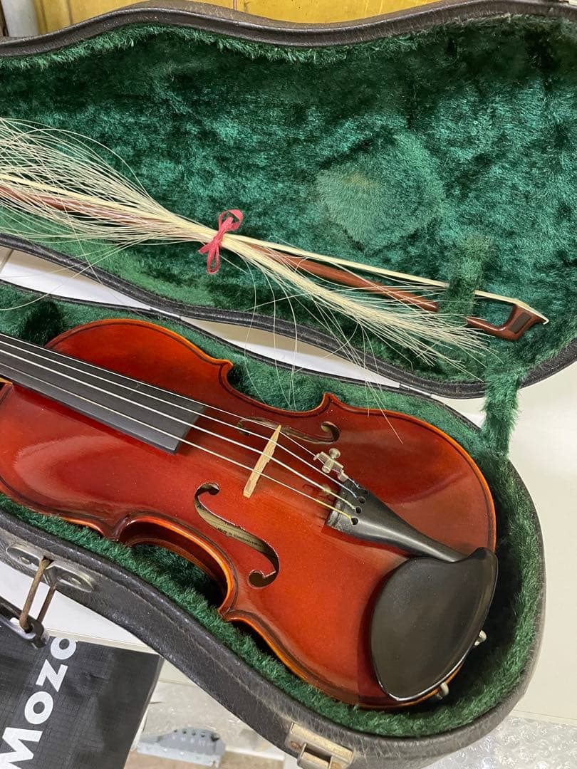 Stradivarius バイオリン