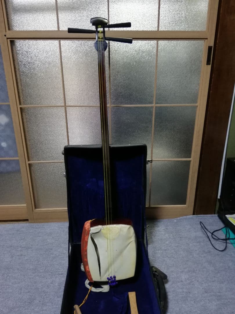 三味線本体と専用ケース