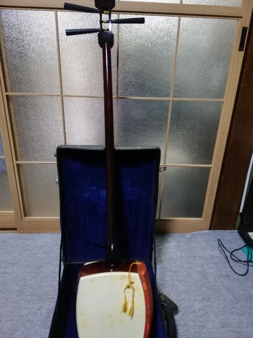 三味線本体と専用ケース