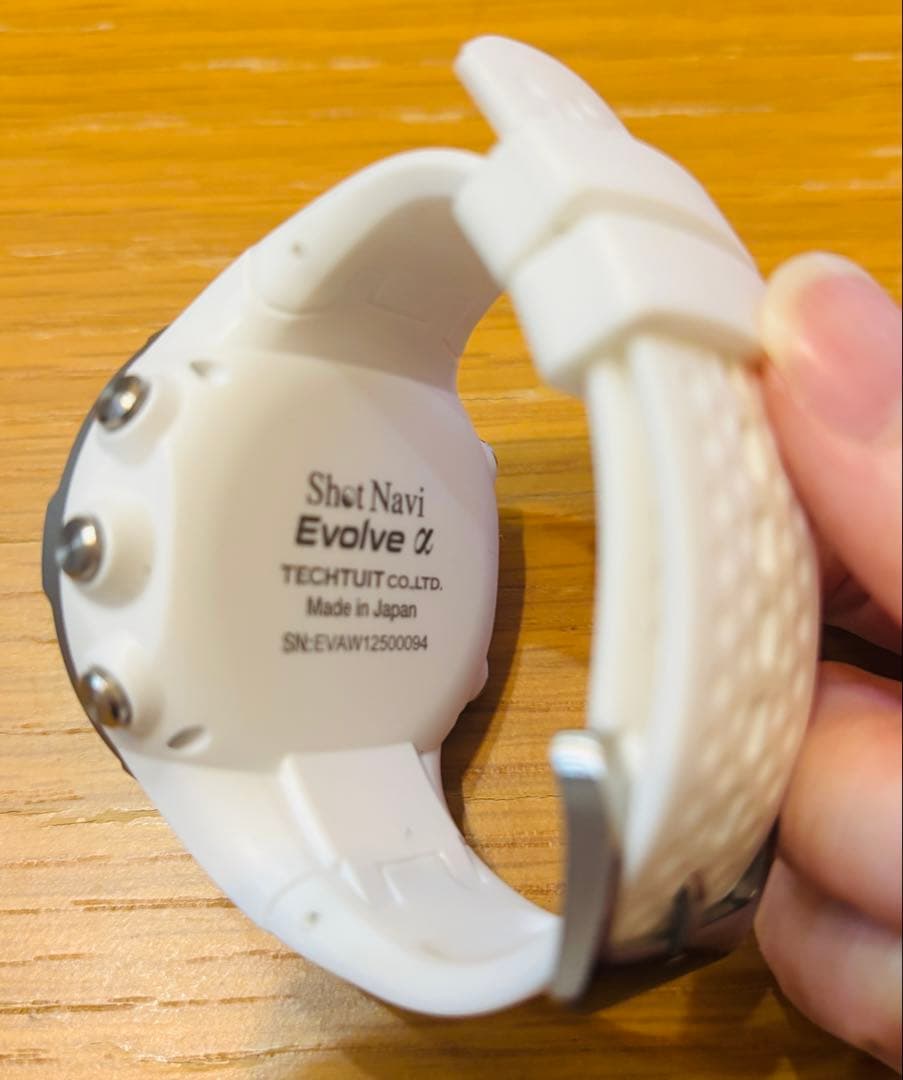 Evolve α ホワイト