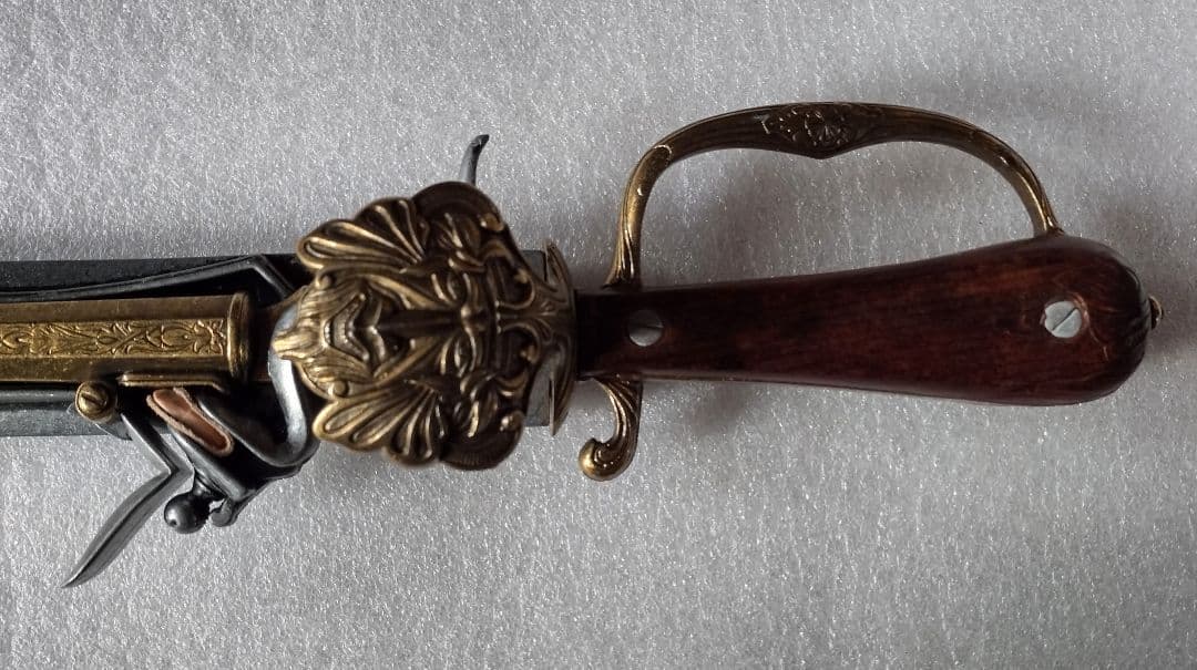 剣付き古式銃 レプリカ スペイン製 (観賞用)