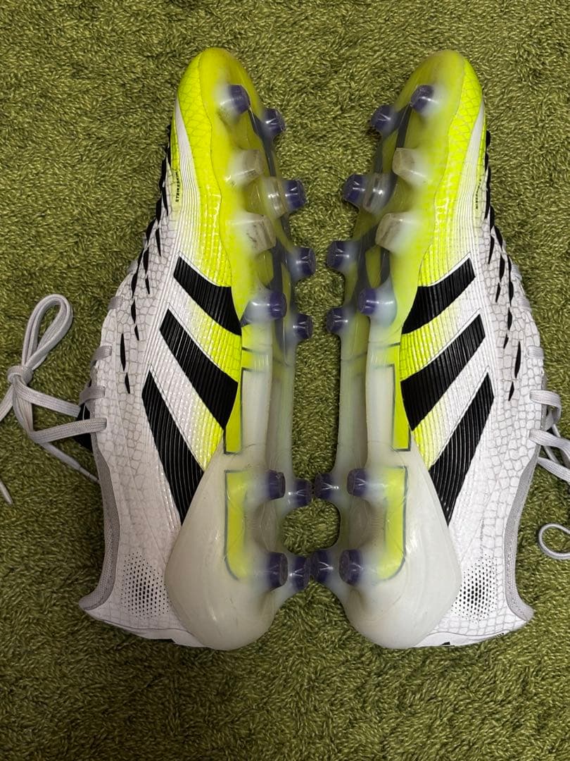 アディダス プレデター PRO AG