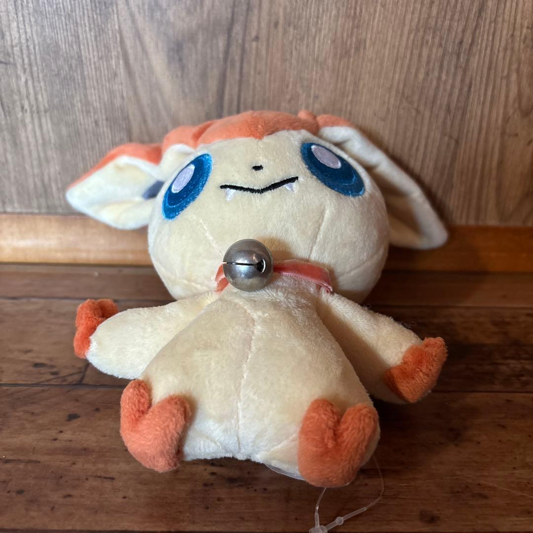 【レア】 やすらぎのすず　ビクティニ　ぬいぐるみ ポケモンセンタートウホク　鈴