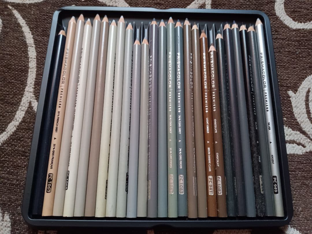 プリズマカラー150色